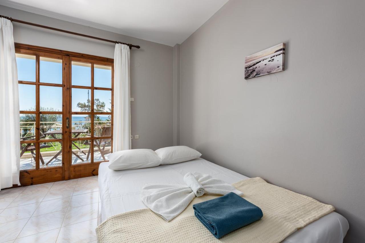 Albouro Seafront Apartments Kateleios Eksteriør bilde