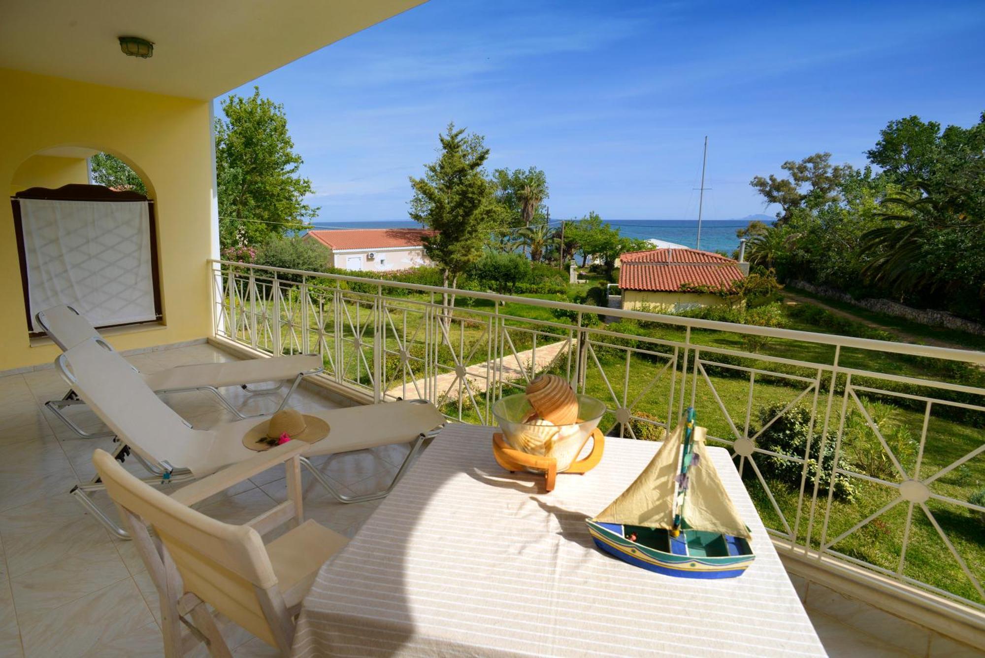 Albouro Seafront Apartments Kateleios Eksteriør bilde