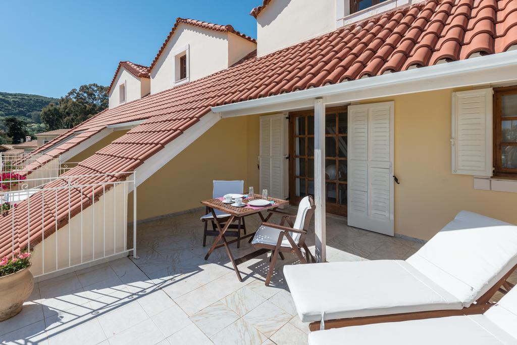 Albouro Seafront Apartments Kateleios Eksteriør bilde
