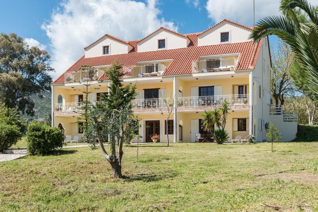 Albouro Seafront Apartments Kateleios Eksteriør bilde